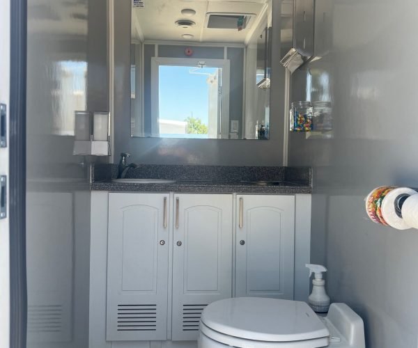 Portable bathroom trailers